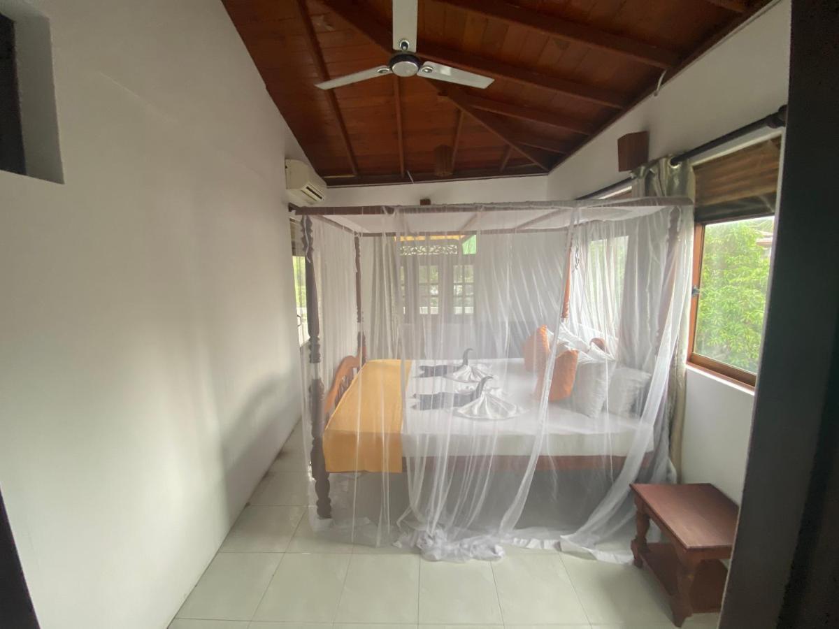 Flamingo Guest House Унаватуна Екстер'єр фото
